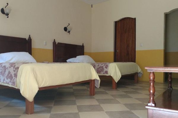 Hotel Tunich Beh (Valladolid)